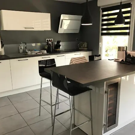 아파트 A - Une Chambre Dans Un Meuble Et Equipe - Clinique De La Sauvegarde - Location Courte Duree *