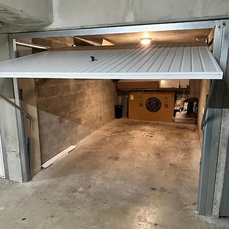 아파트 A - Une Chambre Dans Un Meuble Et Equipe - Clinique De La Sauvegarde - Location Courte Duree